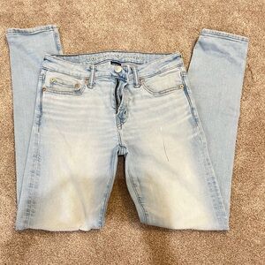 American Eagle Outfitters Light Wash Skinny Jeans